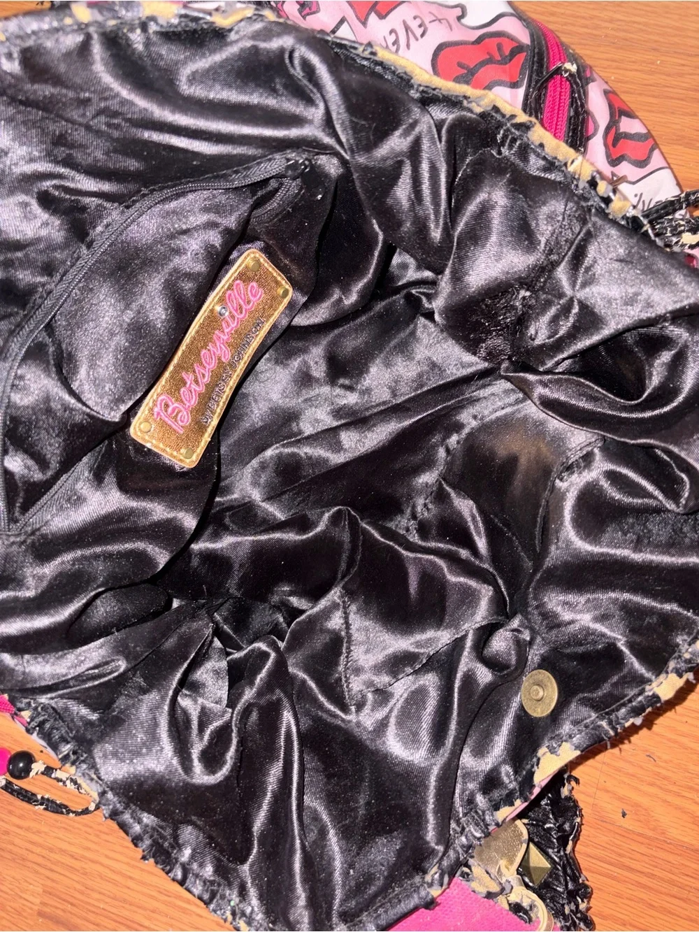 Vintage Y2K 2000’s Betsey Johnson Betseyville Purse